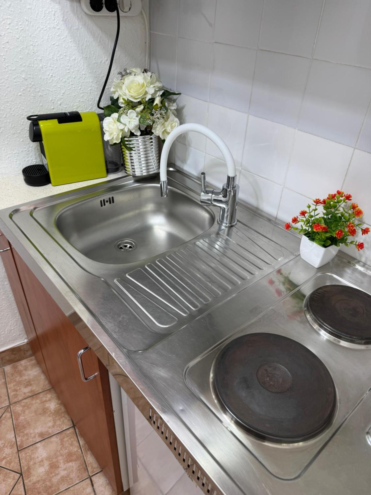 Small Cosy Apartment Near The Famous Westend City Center Budapeste Exterior foto